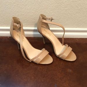 Nine west patent nude heels